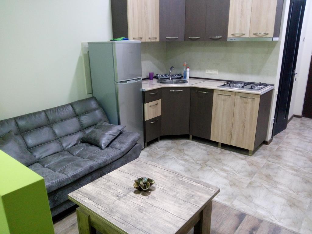 Studio Apartment In Batumi Eksteriør billede